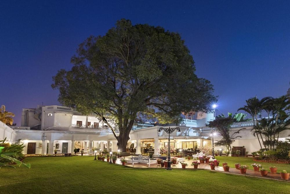 Jehan Numa Palace Hotel Bhopal Exterior foto